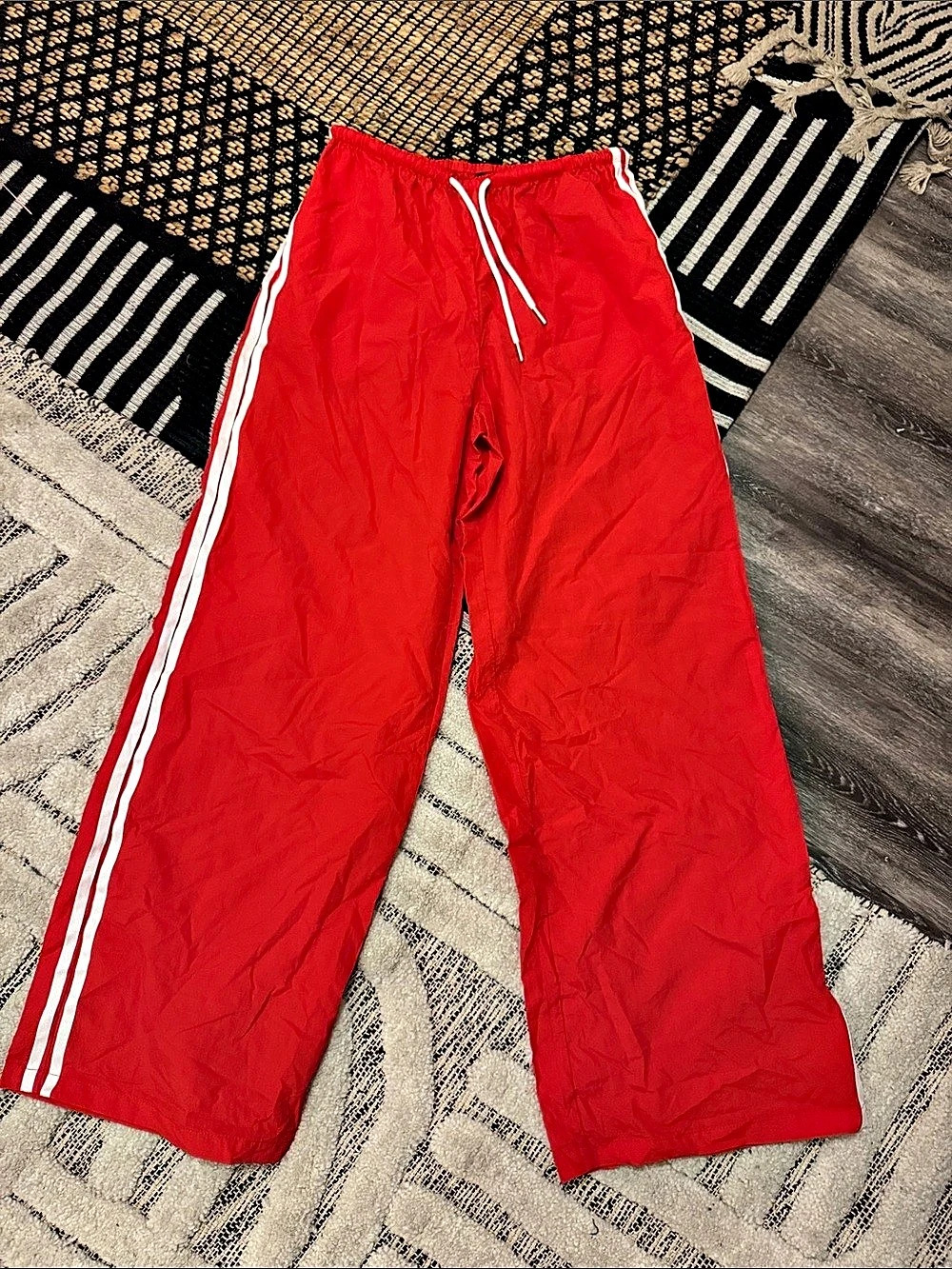PRETTYLITTLETHING Red Shell Contrast Stripe Wide Leg Track Pants Red Size 10